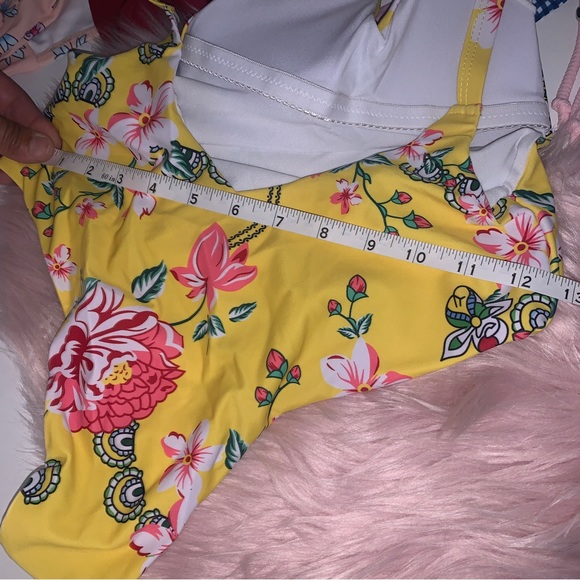 Bathing Suit 🛍️New Yellow Floral One Piece Backless cheeky medium clearance - Picture 14 of 14